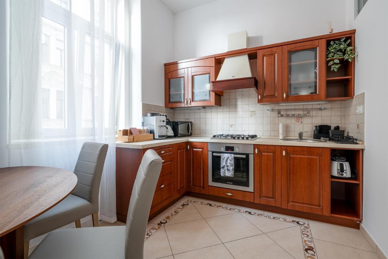 קרלובי וארי Apartment Amelie מראה חיצוני תמונה
